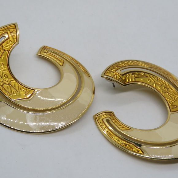 Vintage Edgar BEREBI Designer Enamelled Gold Foil Earrings Cream Swirl 1990s - Picture 5 of 7